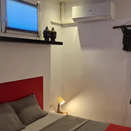 Contenta Canyelles Apartment